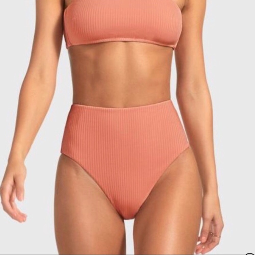 NEW Vitamin A Lupe high waisted bikini bottoms m